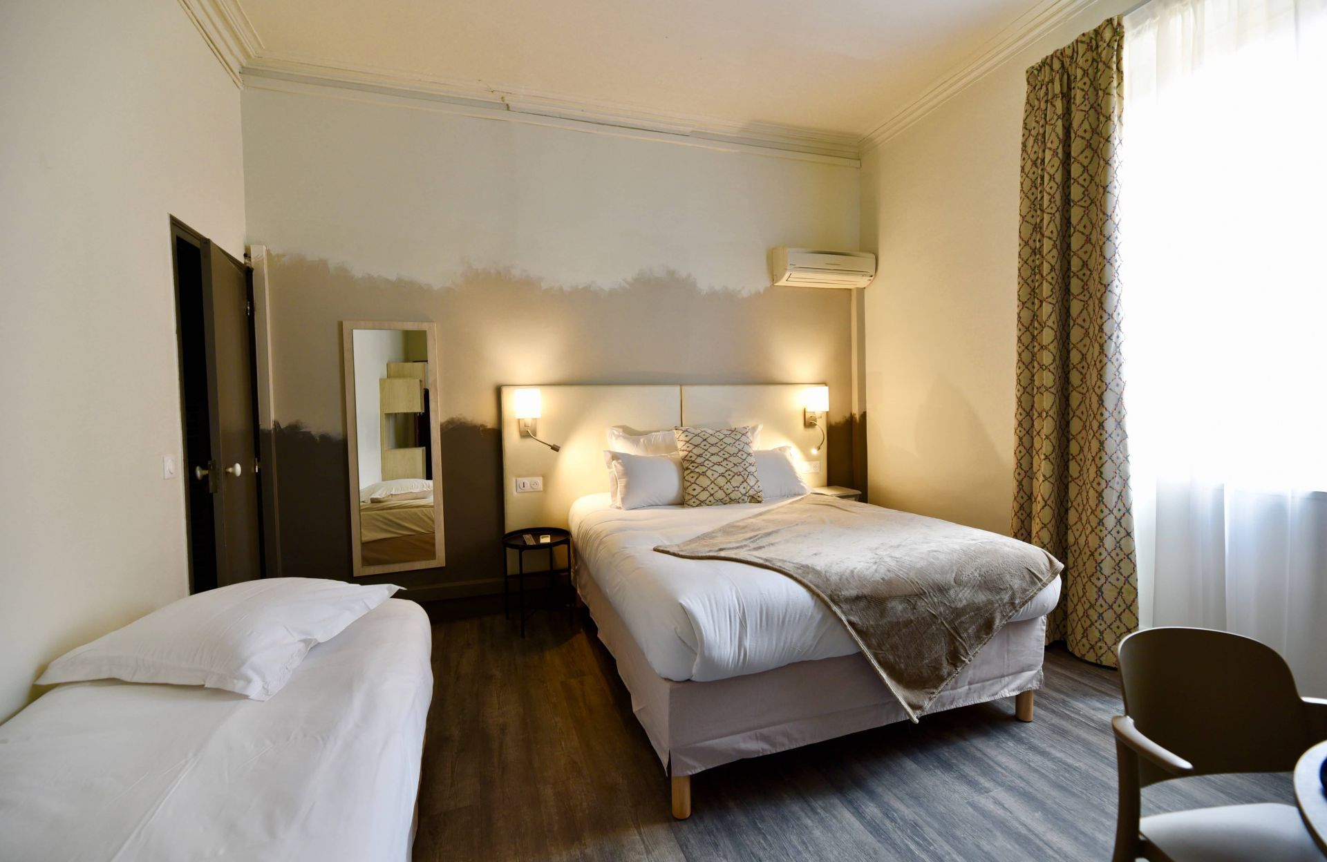 Hotel Nimes The Majestic Located In The Heart Of The City Center